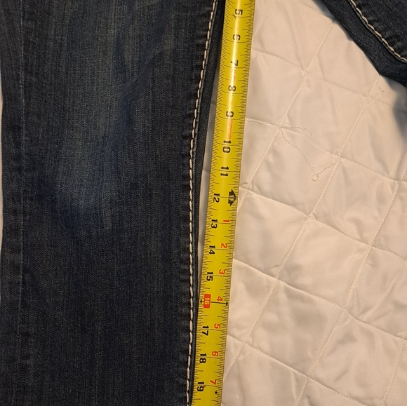 Juniors LA Idol Capris size 9 - Picture 5 of 7